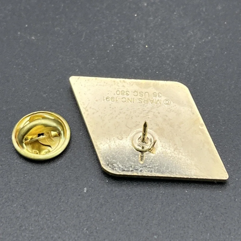 1992‎ Barcelona Olympics Team USA Snickers Candy Bar Boxing Lapel Hat Pin